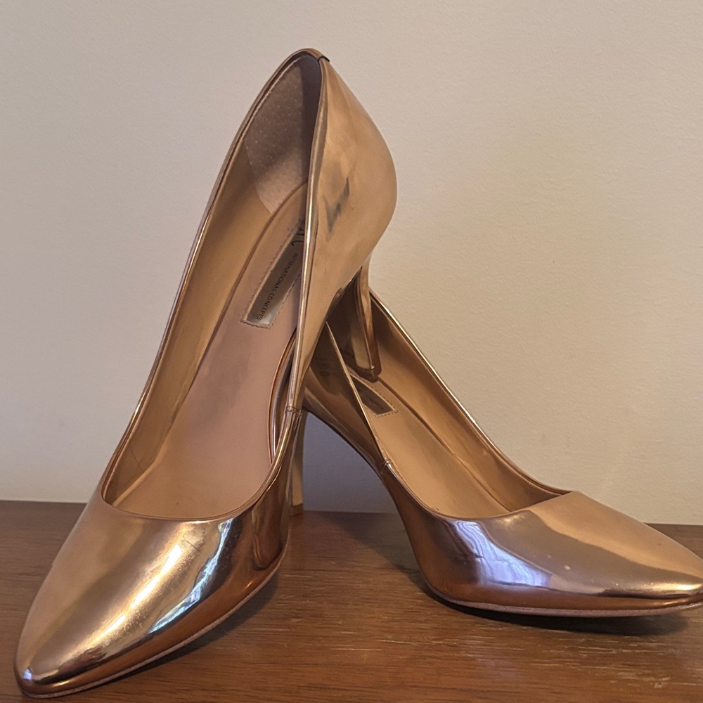 Elegant Metallic Rose Gold High Heel Pumps